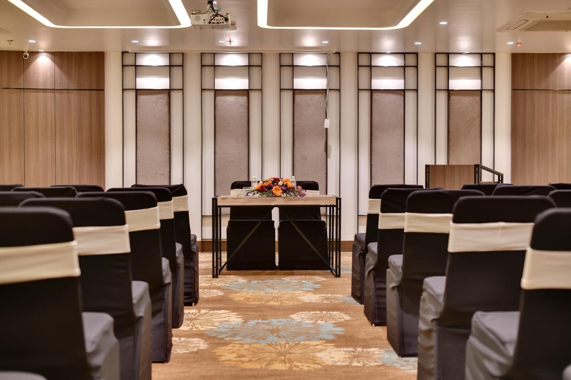 Click Hotels Andheri Midc Mumbai Luaran gambar
